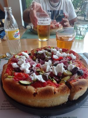 Veg B at Santa - La Pizza Buona e Giusta in Desenzano Del Garda