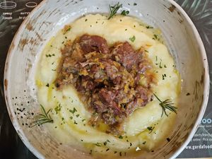 Brasato Veg at Santa - La Pizza Buona e Giusta in Desenzano Del Garda