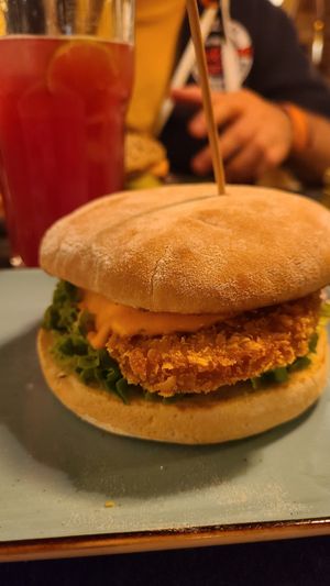 Vegan crispy chicken burger at Hans im Glück in Hamburg