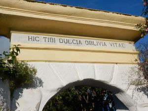 "Hic tibi dulcua oblivia vitae" at Casa Lora in Forio Dischia