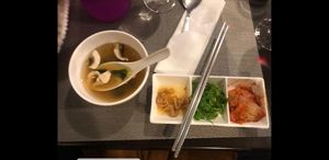 Miso, kimchi, alga e pikud at Little Korea in Troyes
