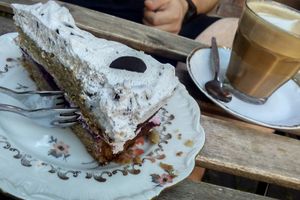 Stracciatella Kuchen at püük - fein + herausgeputzt in Hamburg