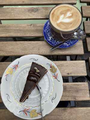   at püük - fein + herausgeputzt in Hamburg