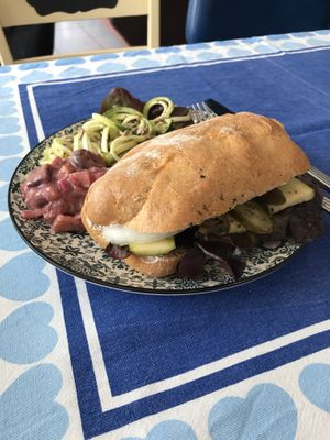 OhneMatjesbrötchen-Teller 🤘 at püük - fein + herausgeputzt in Hamburg