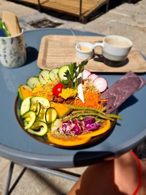 Veggie bowl at Fragrant Delice in Corsica