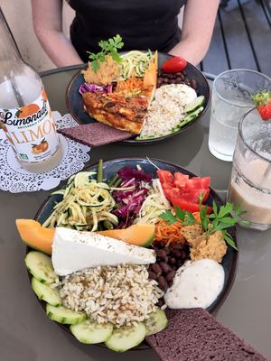 Bowl and Tortilla at Fragrant Delice in Corsica