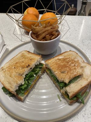 Brunch  at Fresh Kitchen & Juice Bar in Toronto