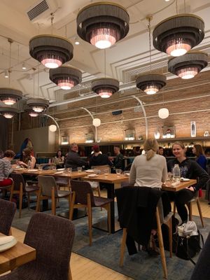 Table Seating  at Fresh Kitchen & Juice Bar in Toronto