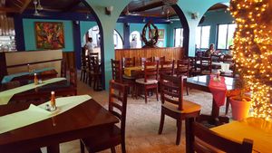 Main seating area at Elvi's Kitchen in San Pedro