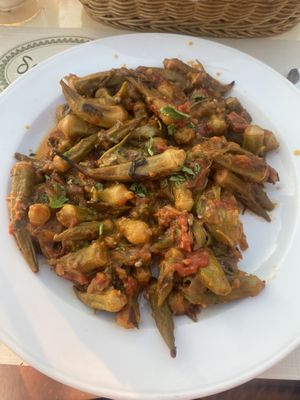 Okra  at To Dromaki in Aegina