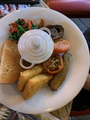 Vegan breakfast with baked beans in the pot at The Cosy Club in Hereford