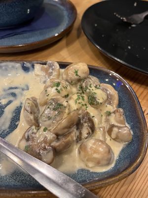  Garlic Mushrooms at Lola's Tapas Restaurant in Bournemouth