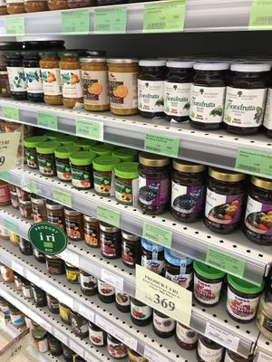 Jams at BioJu in Tirana