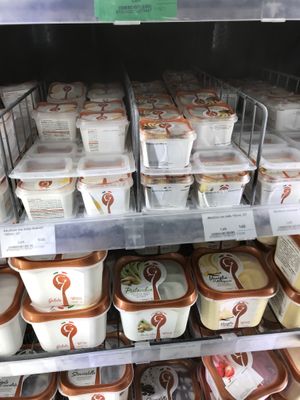 Vegetarian ice creams at BioJu in Tirana