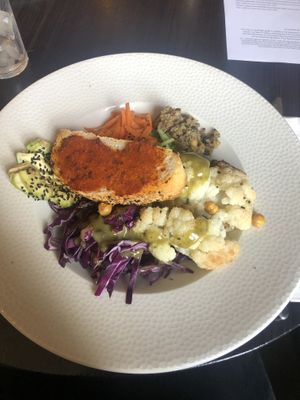 Nourish bowl at The Royal Saracens Head in Beaconsfield