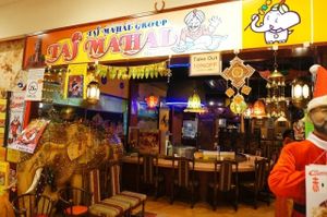 2014/12/15  店面門，在札幌工廠b1 at Taj Mahal in Sapporo