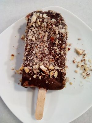 Raw cashew-cacao-coconut-hazelnut-banana ice cream at La Milpa in Orgiva
