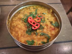 Temple dahl at Mowgli in Nottingham