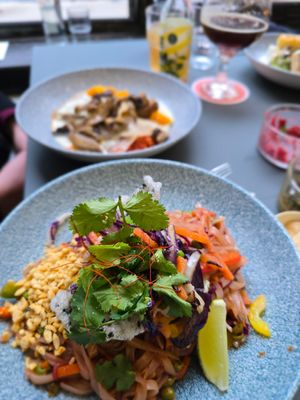 Lunch pad thai and lasagne at CultuurCafé de Grote Post in Oostende