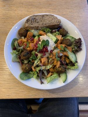 Falafel Tahini  at Dean & David - Georgsplatz in Hamburg