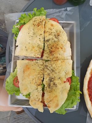 Focaccia at Vegrano in Lucca