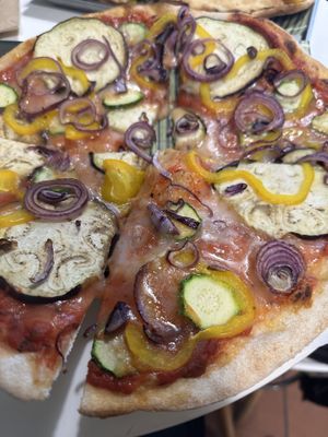 Veggie pizza  at Vegrano in Lucca