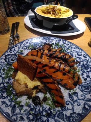 Grilled pumpkin and pot au feu with leek at Focus Eten en Drinken in Arnhem