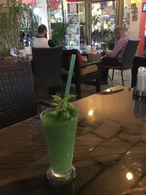 Fresh juice at Papaya in Aqaba