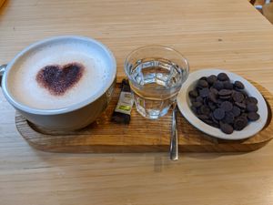 Hot chocolate at Newtree Café in Lyon