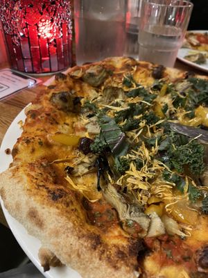 Artichoke Pizza at Plads'n in Copenhagen