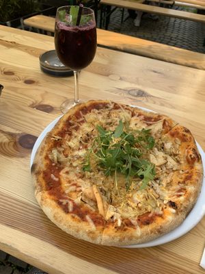 Tofu pizza is to die for at Plads'n in Copenhagen