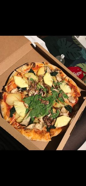 pizza at Plads'n in Copenhagen