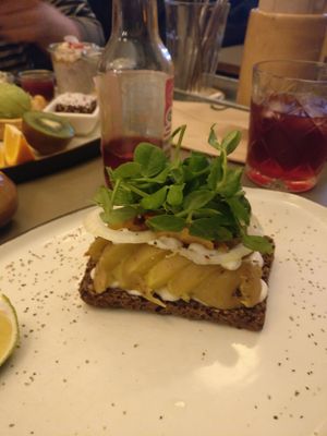 Rye bread with potatoes on top at Cafe Blå in Copenhagen