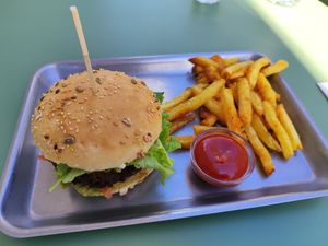 Green Man made vegan by skipping Grana Padano and Mayo at Blackbird Downtown Diner in Lausanne