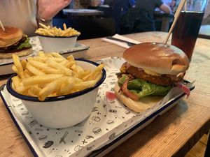 The ‘Harlem Fake’ burger with skinny fries 🍔  at Fat Hippo in Newcastle Upon Tyne