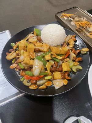 Tofu&Nuts WOK  at Spicy Tuna Sushi in Holland
