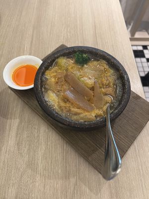 Stewed spicy tofu soup w cabbage & mushrooms  at Hi-Lai Vegetarian 漢來蔬食 in Taipei