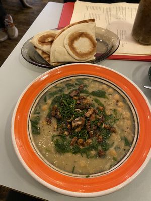 Romige kikkererwtenstoof: quite tasty and nutricious, but not creamy. The pita is soft, stretchy and tasty. at Rabarber in Utrecht