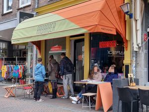 Front and outdoor seating at Rabarber in Utrecht