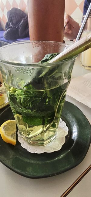 Mint ginger tea at Rabarber in Utrecht