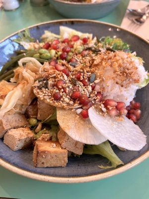 Salade bol tofu   at Boon in Ghent