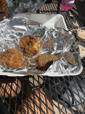 Mac and cheese  at Golden Dinosaurs in Gulfport