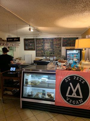 GDVD at Golden Dinosaurs in Gulfport