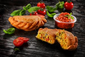 Crazy Cheesy Samosa at BioMania Street Food in Bol