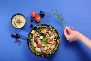 Mediterranean bowl at BioMania Street Food in Bol