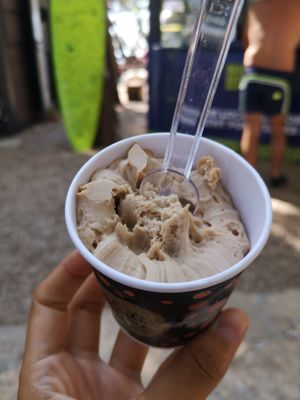 Amazing vegan ice cream hazelnut at BioMania Street Food in Bol