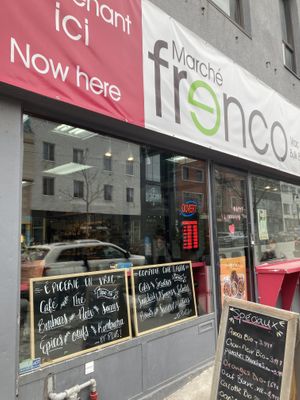 Storefrontt  at Frenco in Montreal