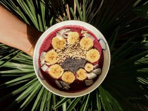 In our café, you will be able to eat delicious food, such as smoothies and salads, and drink high-quality coffee. at XOC'OLIVE in Barcelona