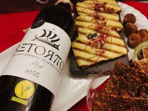 Comida todo el dia con muchas opciones vegan y sin gluten at XOC'OLIVE in Barcelona