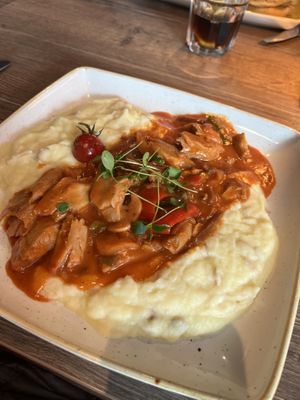 Quorn stroganoff   at Barry's in Grindelwald